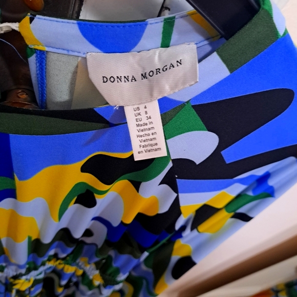 Dress - Picture 1 of 3